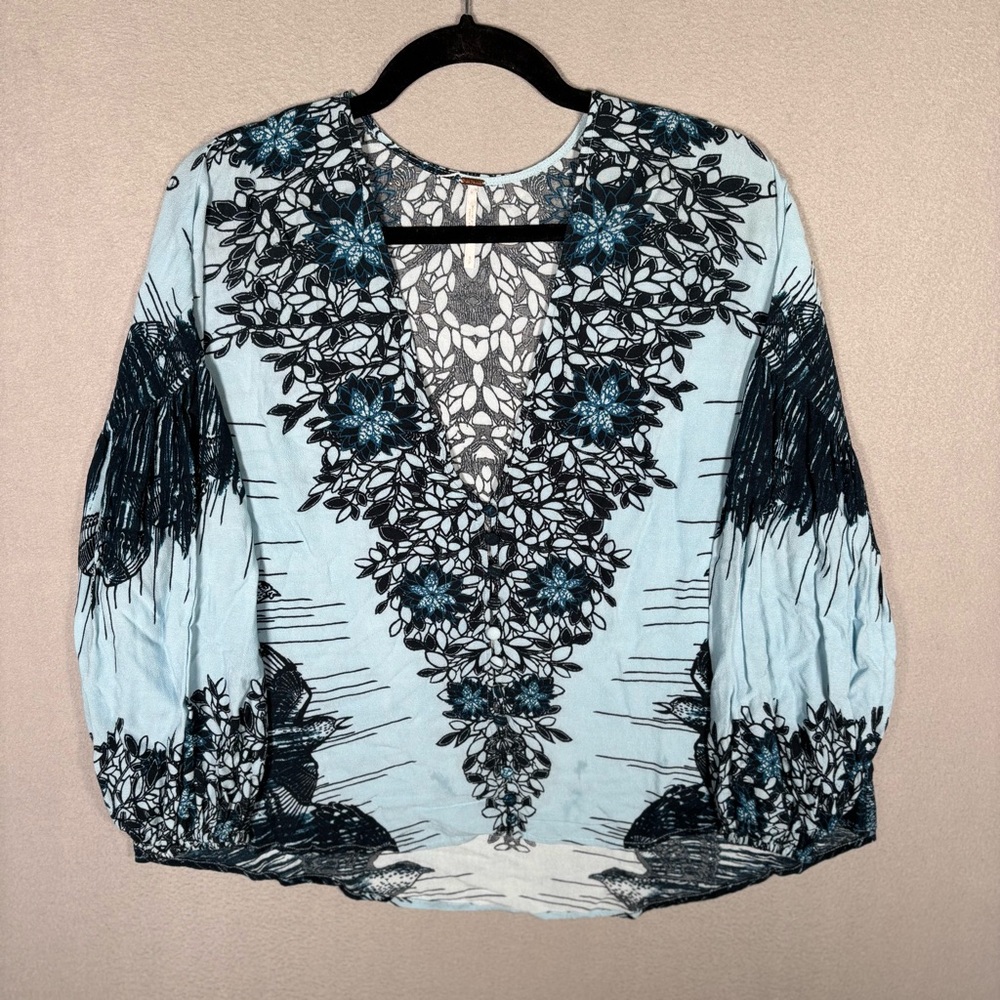 Free People Birds of A Feather Floral Oversized Top Women’s Small Blue Boho - Picture 2 of 11
